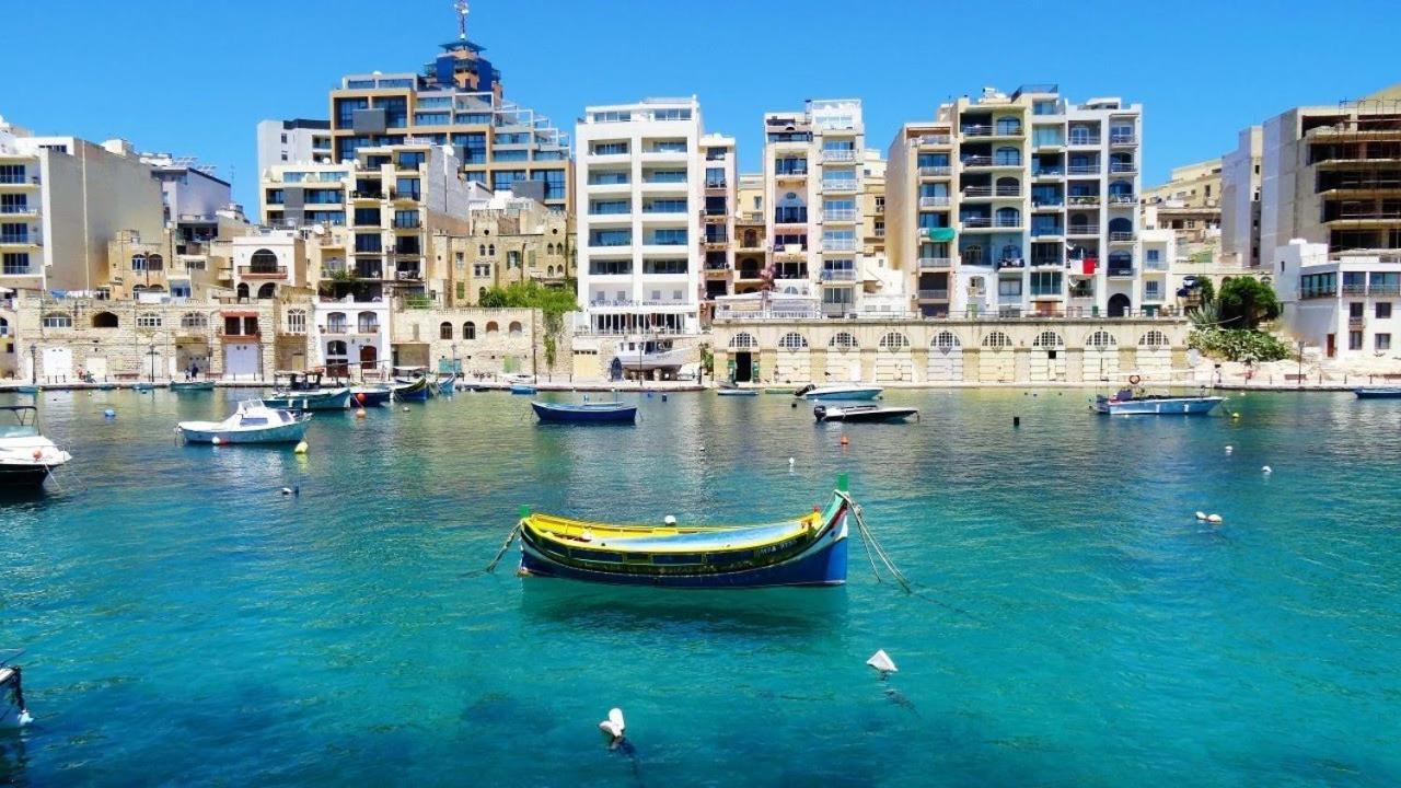 Cosy Apartment Steps To St George'S Bay San Ġiljan Exterior foto