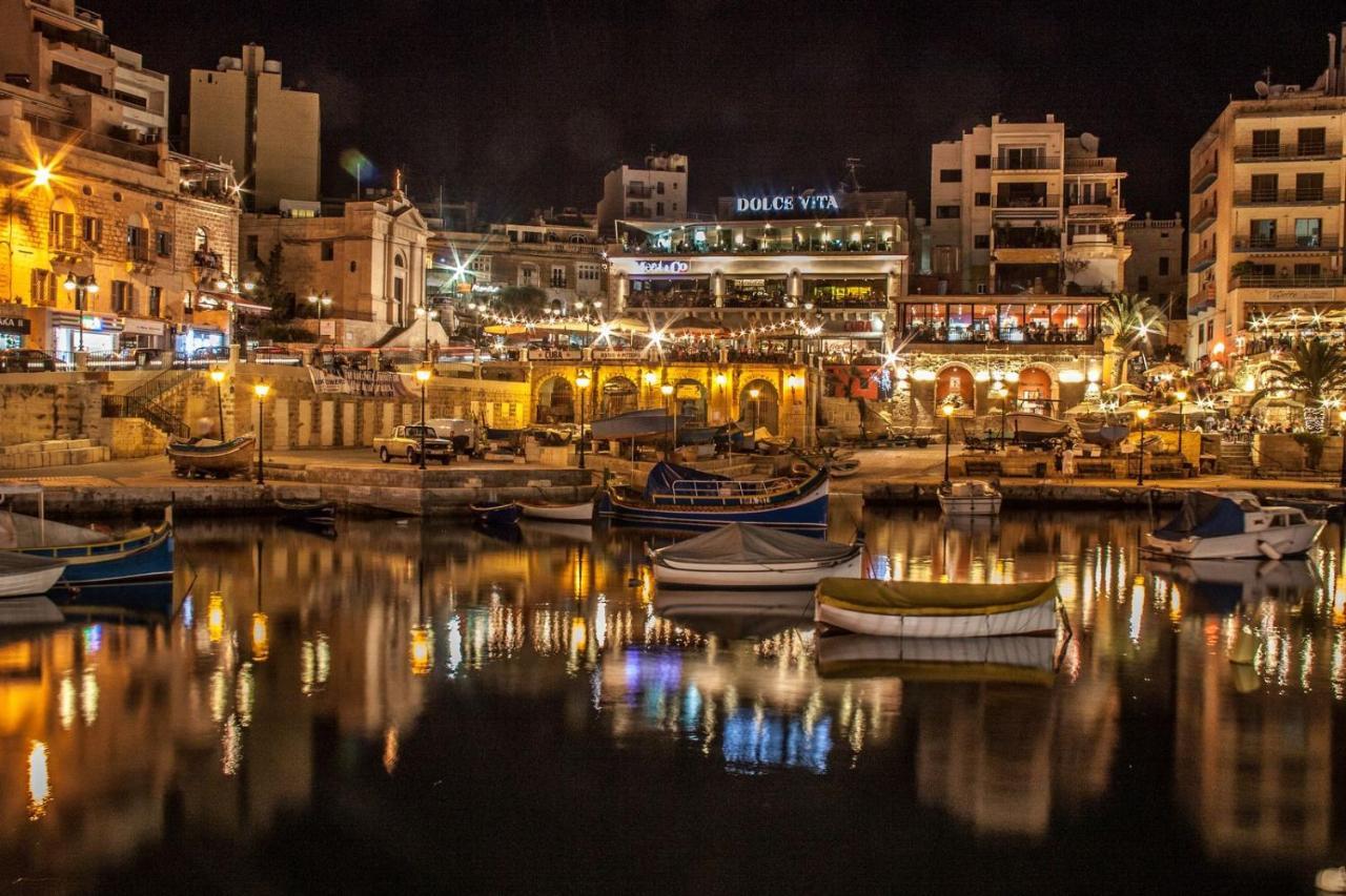 Cosy Apartment Steps To St George'S Bay San Ġiljan Exterior foto